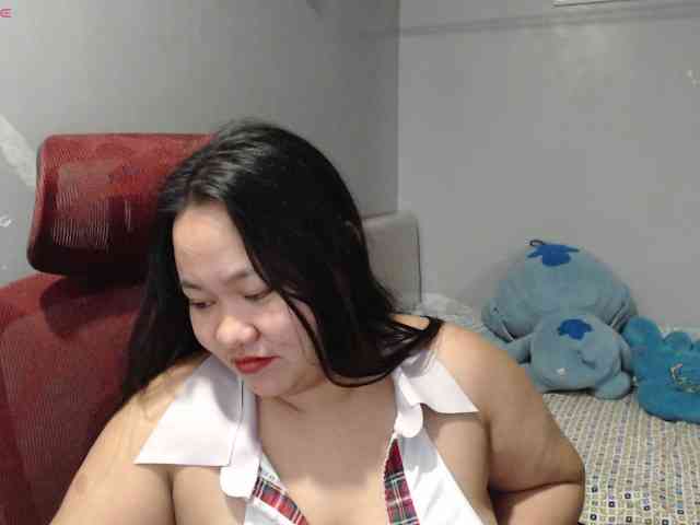 BubbleButtPinay webcam