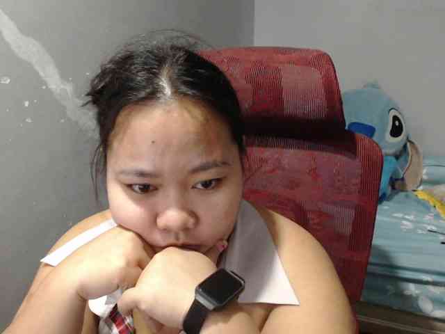 BubbleButtPinay webcam