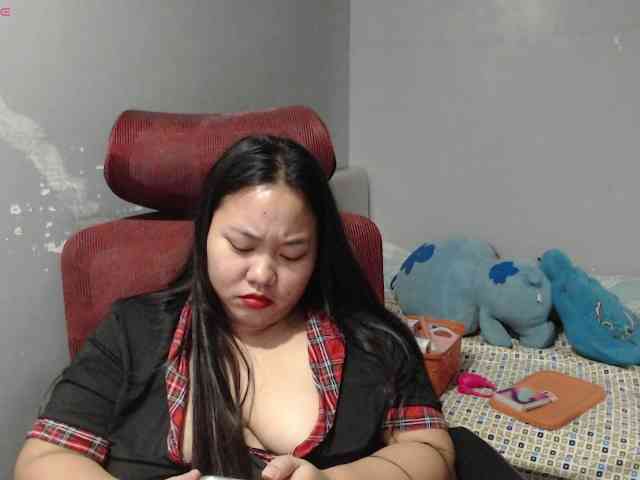 BubbleButtPinay webcam