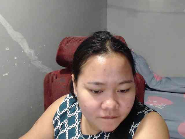 BubbleButtPinay webcam