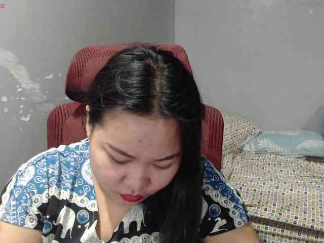 BubbleButtPinay webcam