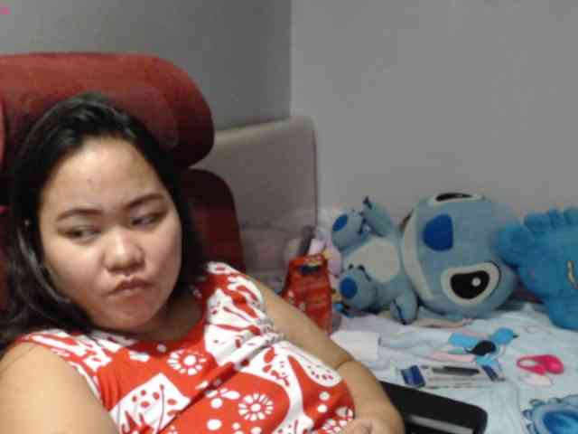 BubbleButtPinay webcam