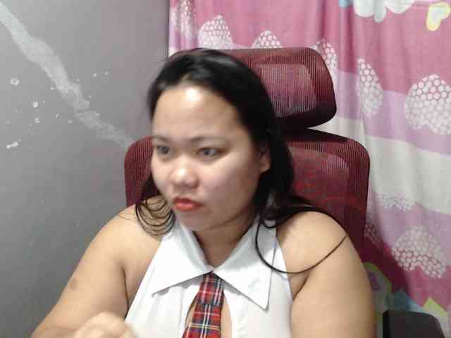 BubbleButtPinay webcam