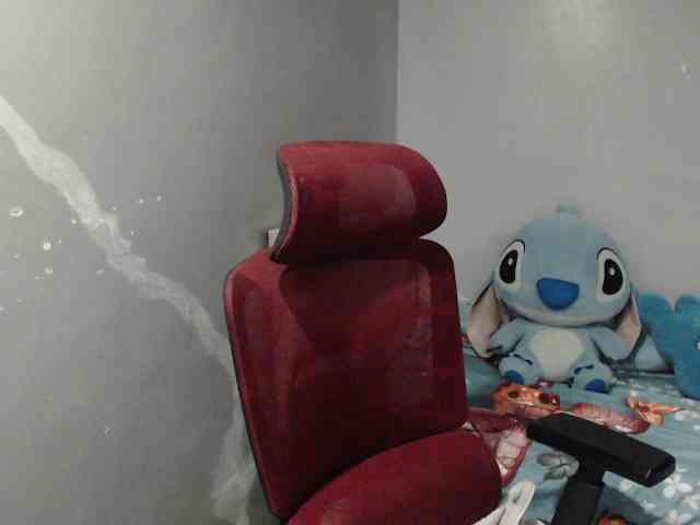 BubbleButtPinay webcam