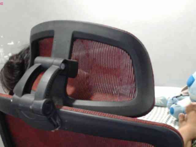 BubbleButtPinay webcam