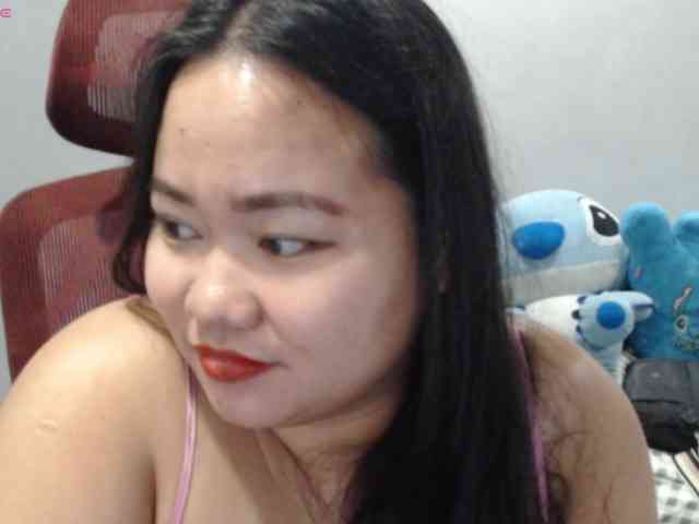 BubbleButtPinay webcam