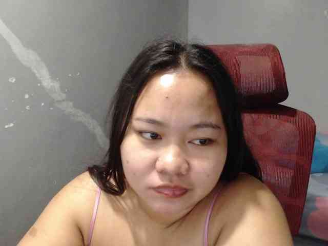 BubbleButtPinay webcam