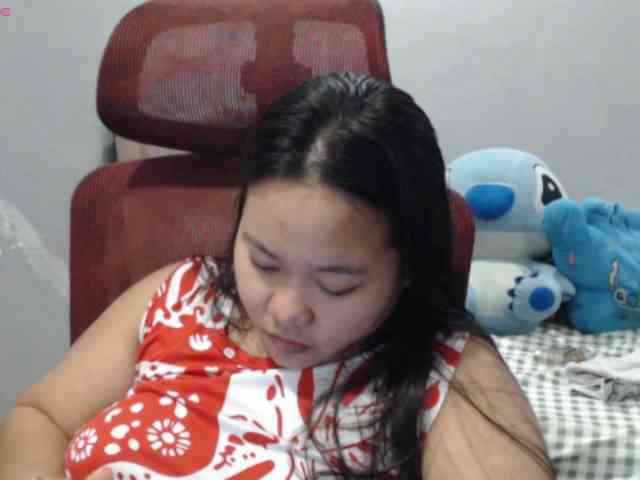 BubbleButtPinay webcam