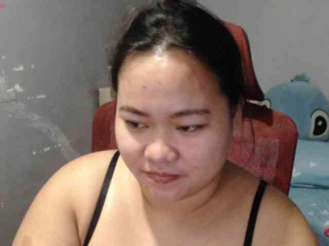 Model: BubbleButtPinay