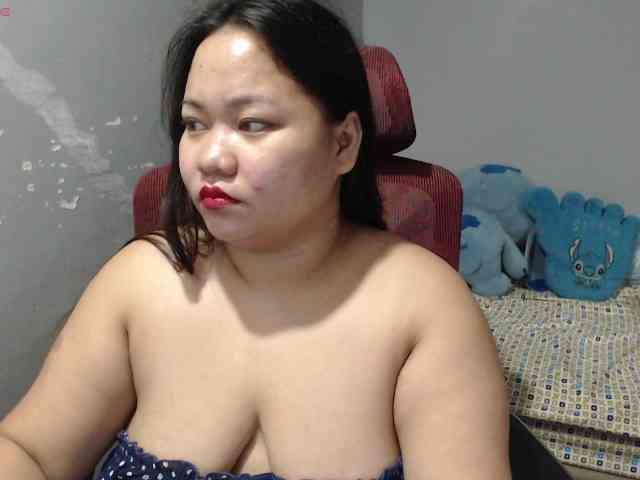 BubbleButtPinay webcam