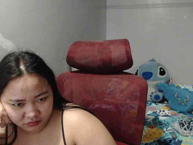 BubbleButtPinay webcam