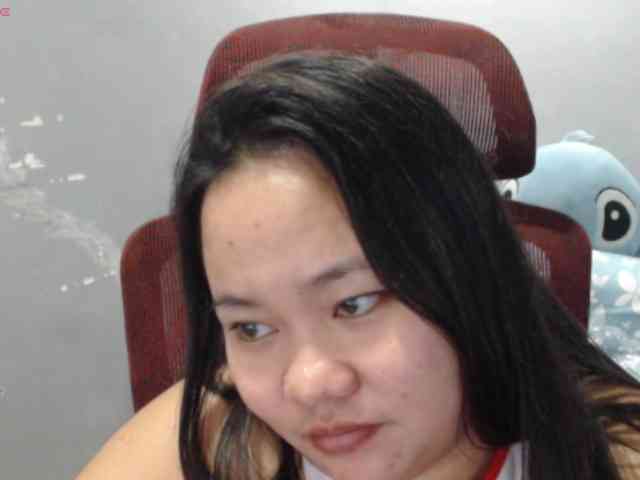 BubbleButtPinay webcam