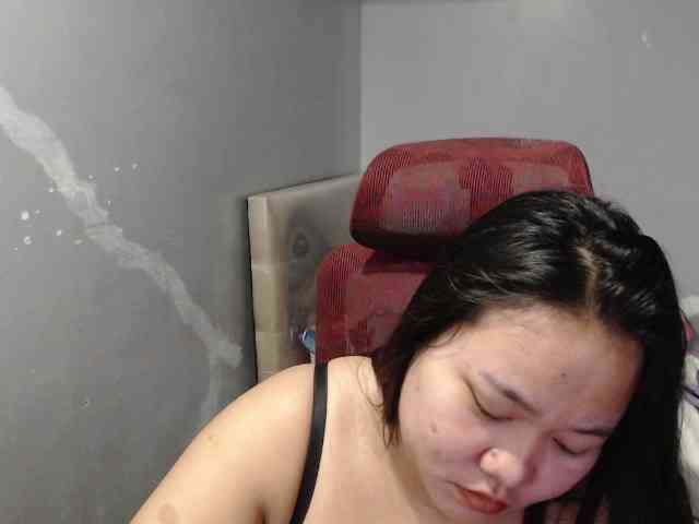BubbleButtPinay webcam
