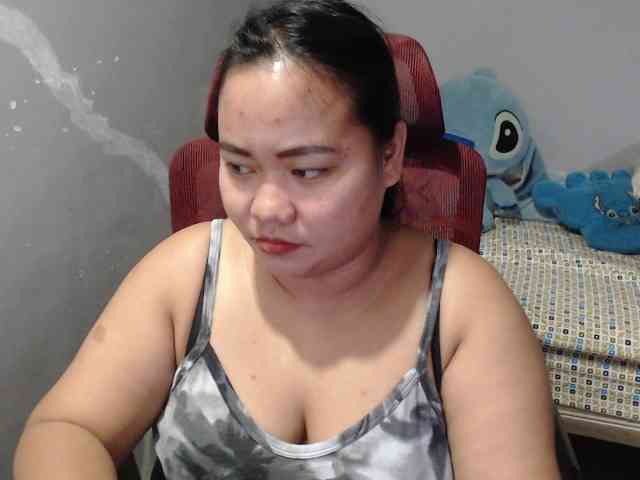 BubbleButtPinay webcam