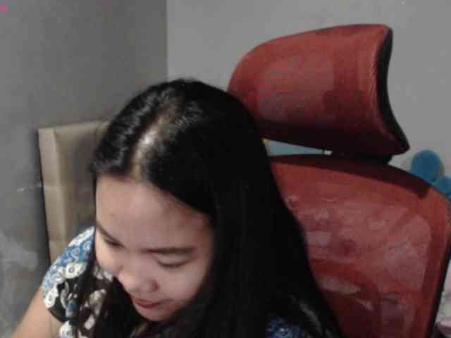 BubbleButtPinay webcam