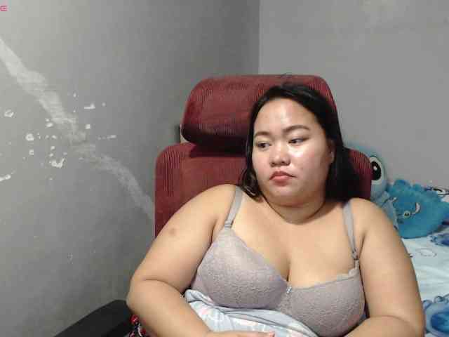 BubbleButtPinay webcam