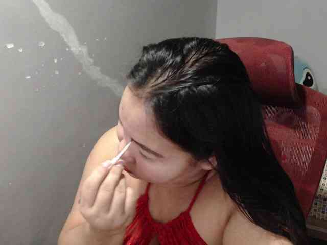 BubbleButtPinay webcam