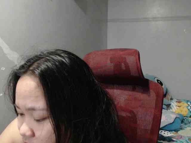 BubbleButtPinay webcam