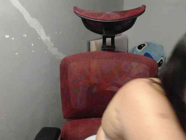 BubbleButtPinay webcam