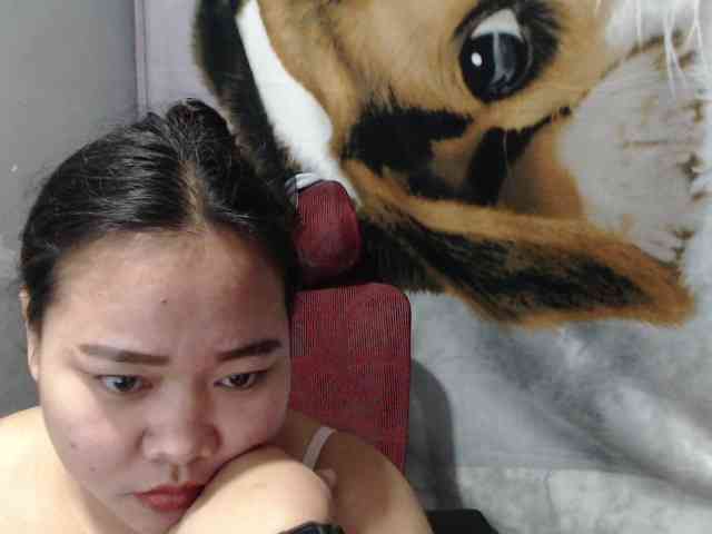 BubbleButtPinay webcam