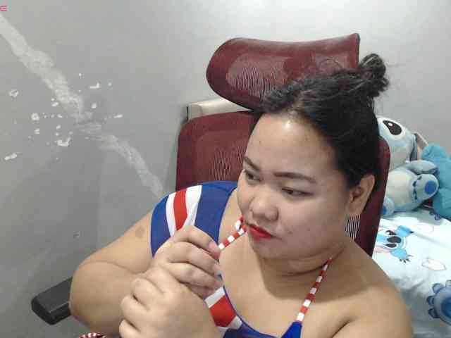 BubbleButtPinay webcam