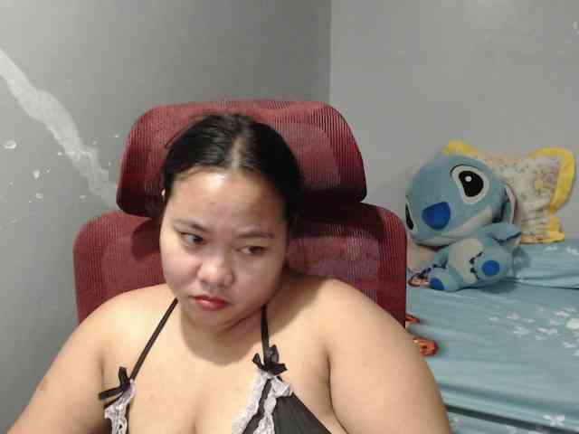 BubbleButtPinay webcam