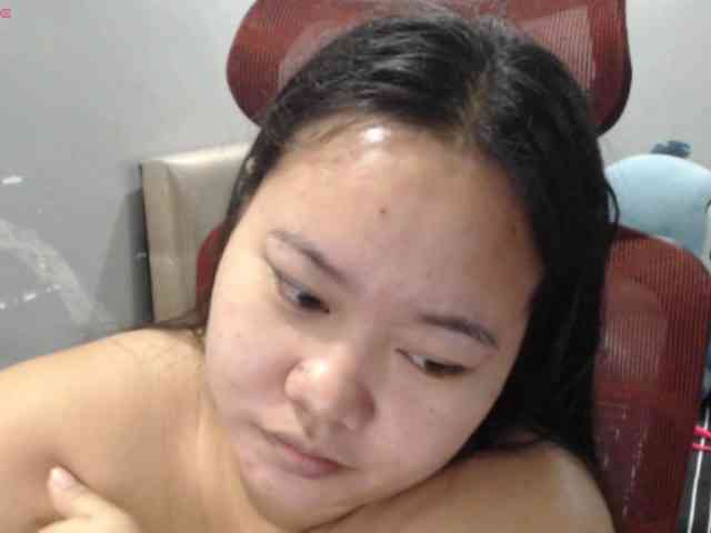 BubbleButtPinay webcam