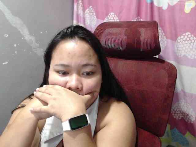 BubbleButtPinay webcam