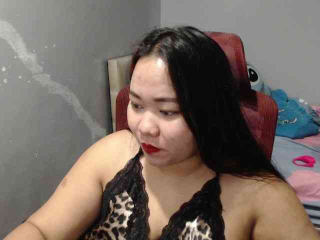 BubbleButtPinay webcam