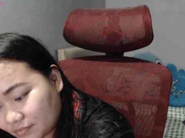 BubbleButtPinay webcam