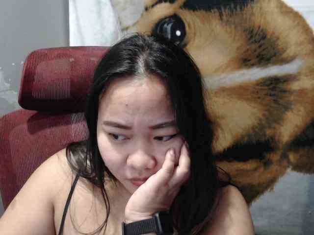 BubbleButtPinay webcam