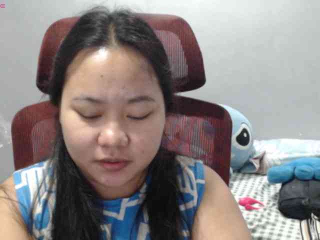 BubbleButtPinay webcam