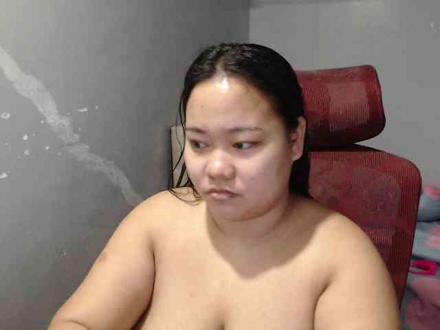 BubbleButtPinay webcam