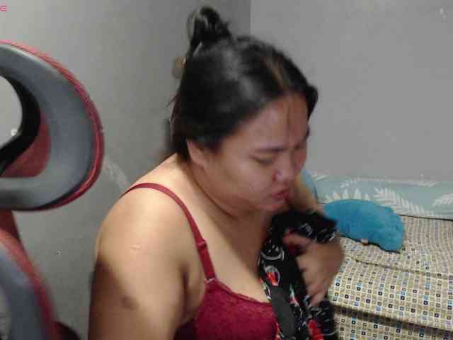 BubbleButtPinay webcam