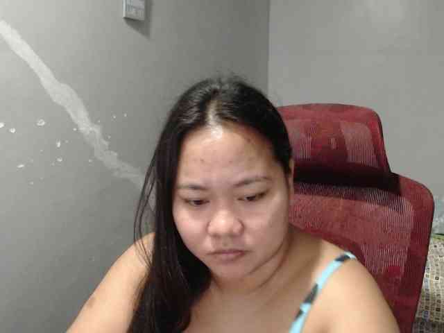 BubbleButtPinay webcam