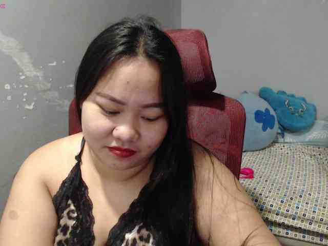 BubbleButtPinay webcam