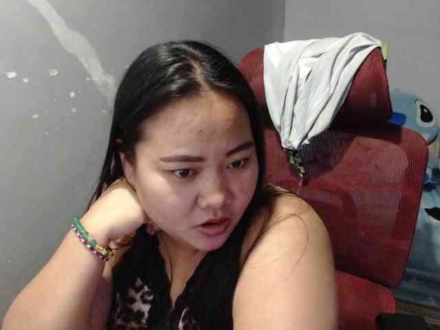 BubbleButtPinay webcam
