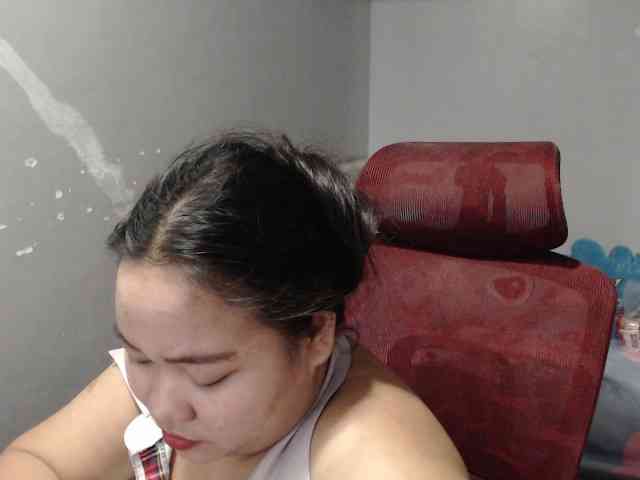 BubbleButtPinay webcam