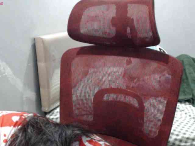 BubbleButtPinay webcam