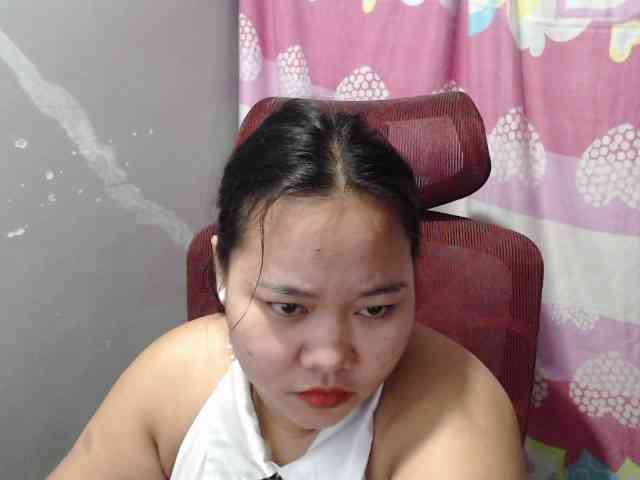 BubbleButtPinay webcam