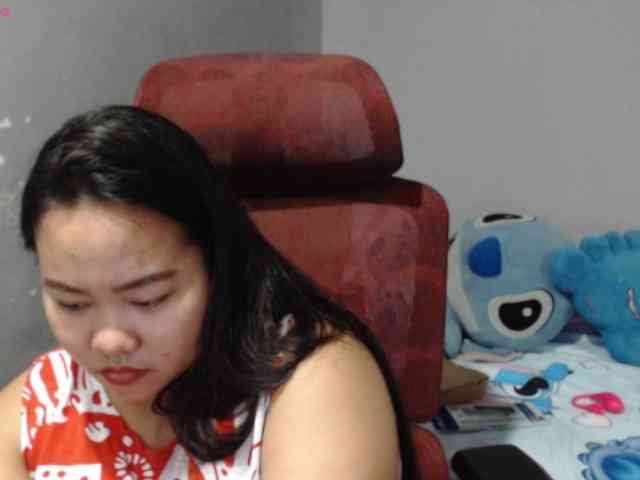 BubbleButtPinay webcam