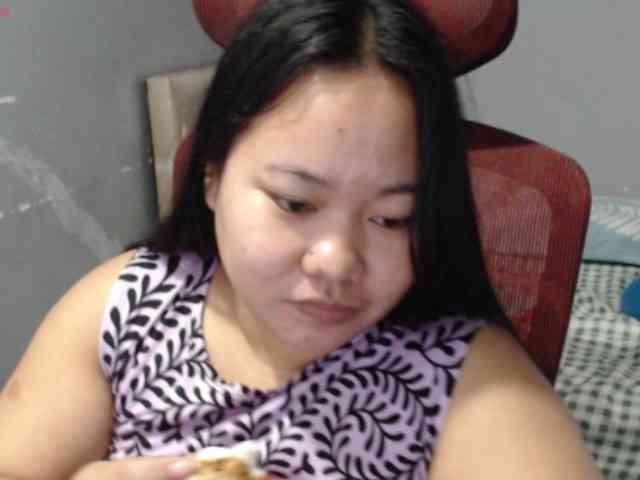 BubbleButtPinay webcam