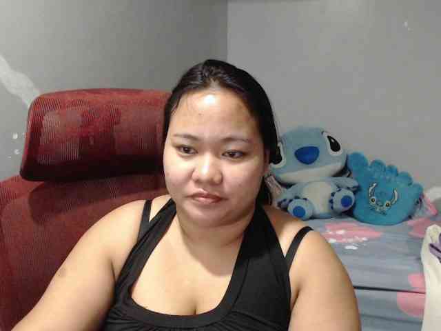 BubbleButtPinay webcam