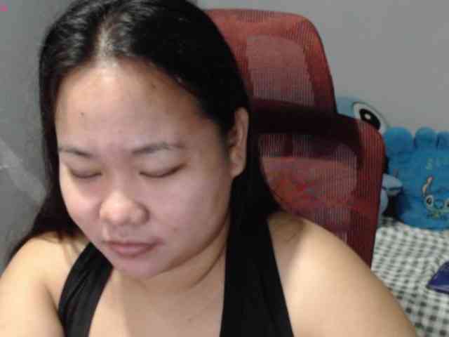 BubbleButtPinay webcam
