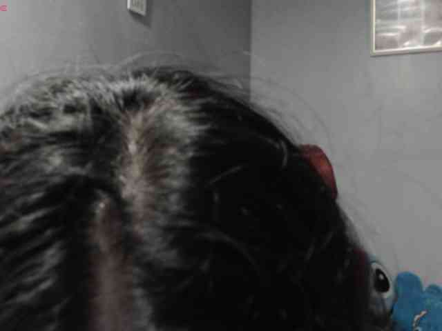 BubbleButtPinay webcam