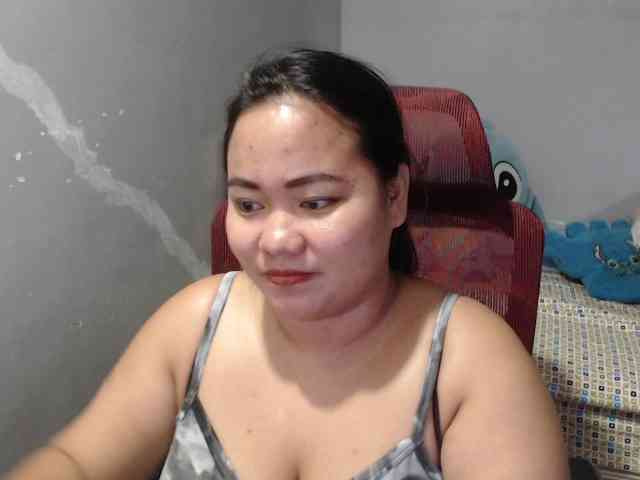 BubbleButtPinay webcam