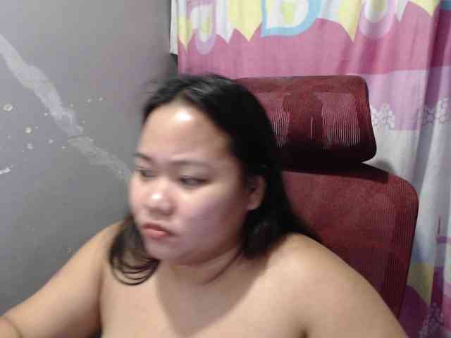 BubbleButtPinay webcam