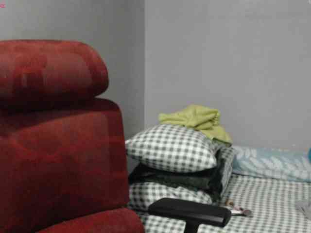 BubbleButtPinay webcam