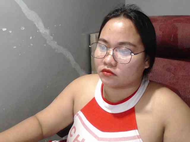 BubbleButtPinay webcam