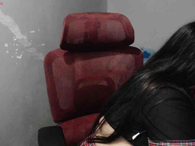 BubbleButtPinay webcam